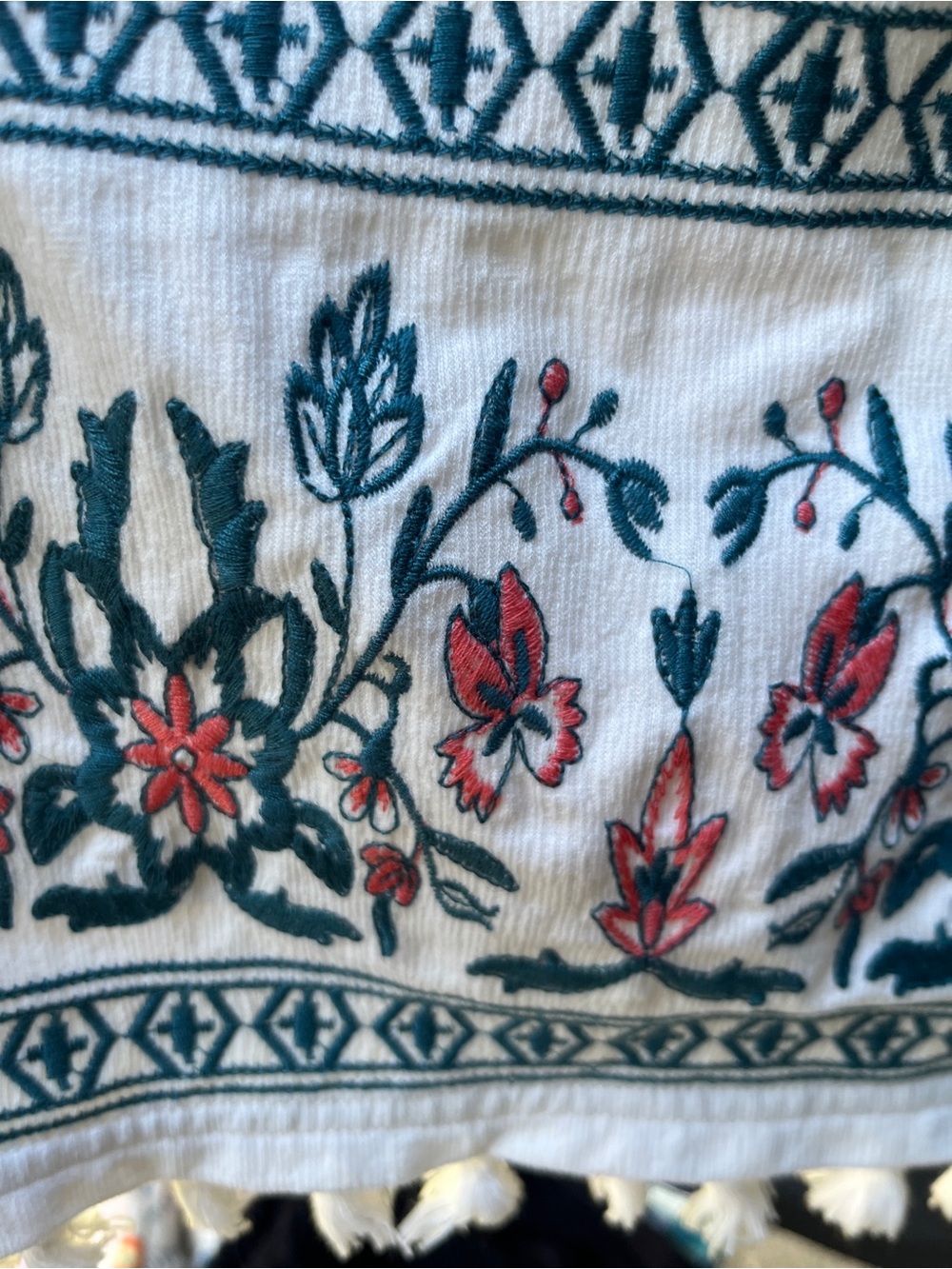 Skies Are Blue White W-Teal/Coral Embroidery Halter Top Size L - Picture 2 of 7